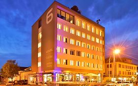 Hotel SiX